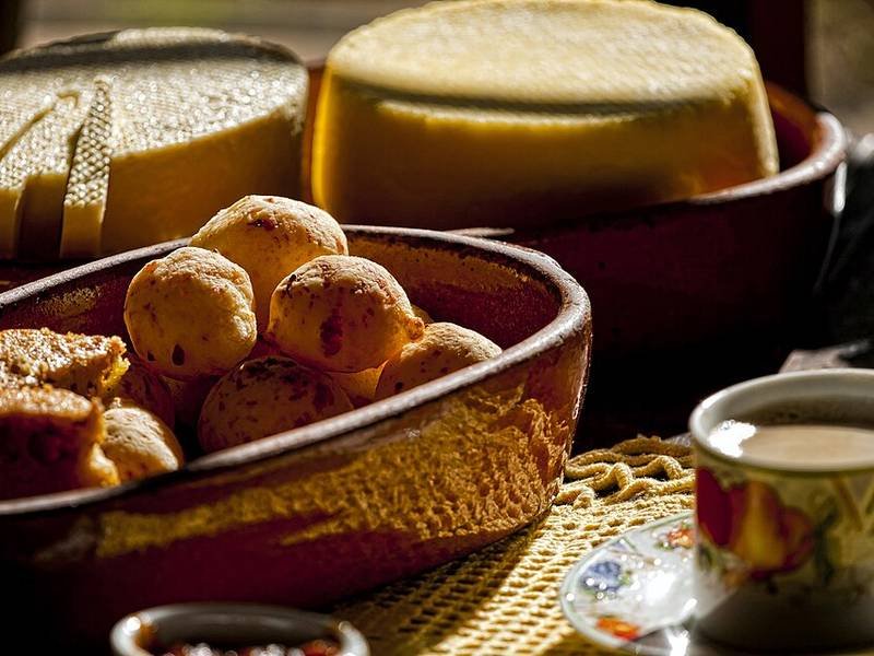 Pão de Queijo — Brazilian baking recipe, served and ready to eat