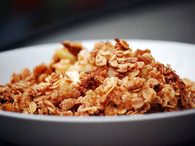 Pear Crumble, a British dessert recipe — easy pear and oat crumble