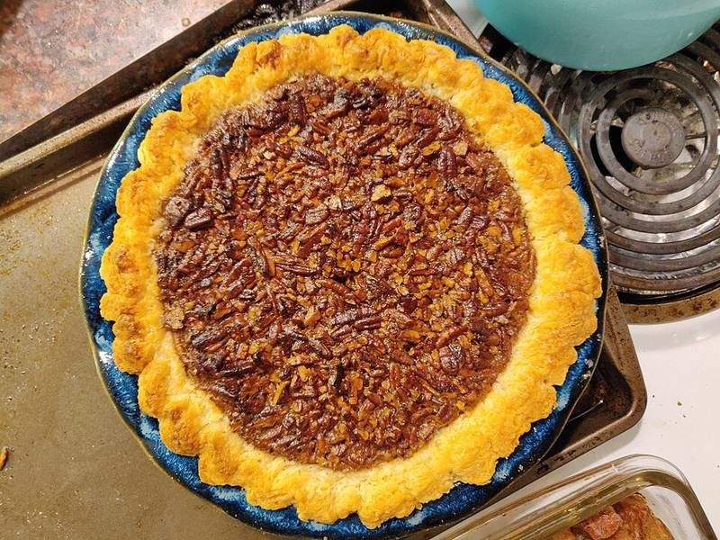 Pecan Pie — American desserts recipe, served and ready to eat