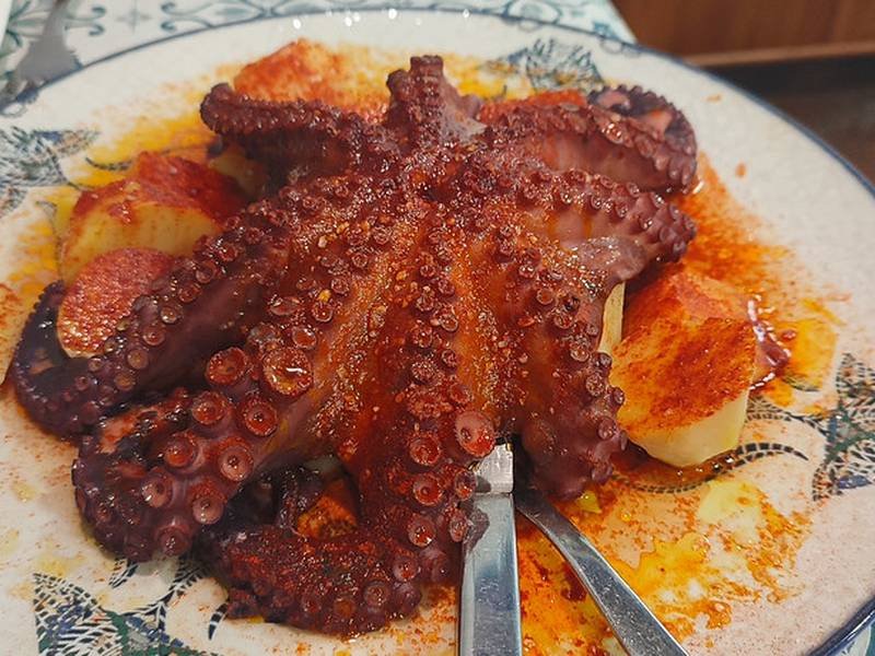 Pulpo a la Gallega — Spanish appetizers recipe, served and ready to eat