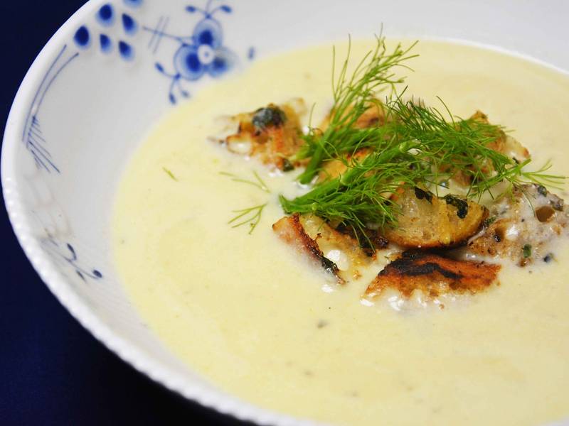 Roasted Garlic Soup