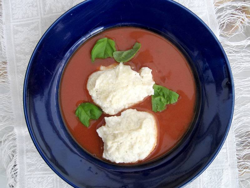 Roasted Tomato and Basil Soup — Italian lunch recipe, served and ready to eat