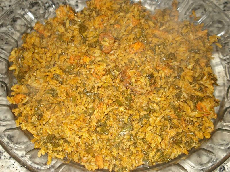 Rouz Jerbi — Tunisian dinner recipe, served and ready to eat