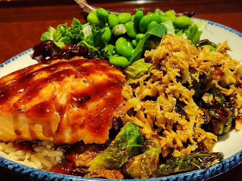 Salmon and Rice Bowls, an American dinner recipe — salmon rice bowls