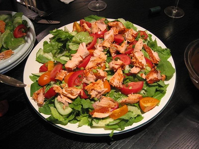 Salmon Salad with Dill and Cucumber, an American lunch recipe — weight loss friendly salmon salad