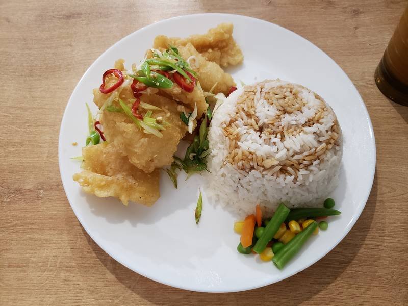Salt and Pepper Squid — Chinese appetizers recipe, served and ready to eat