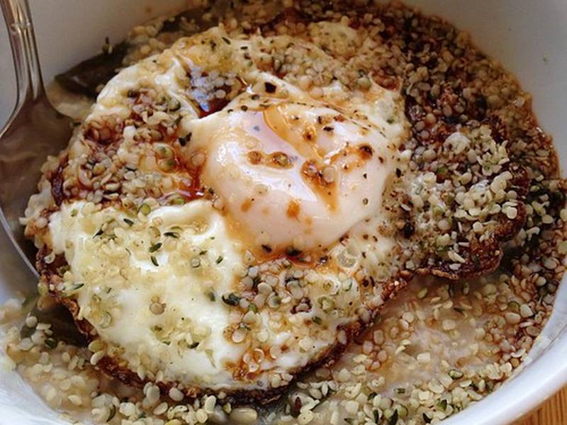 Savory Oatmeal with Egg and Spinach