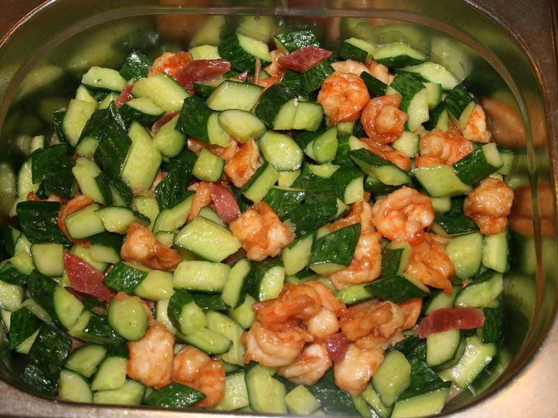 Shrimp and Cucumber Salad, an American lunch recipe — weight loss friendly shrimp salad