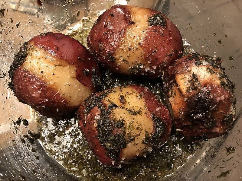 Slow Cooker Baked Potatoes, an American dinner recipe — crock pot baked potatoes