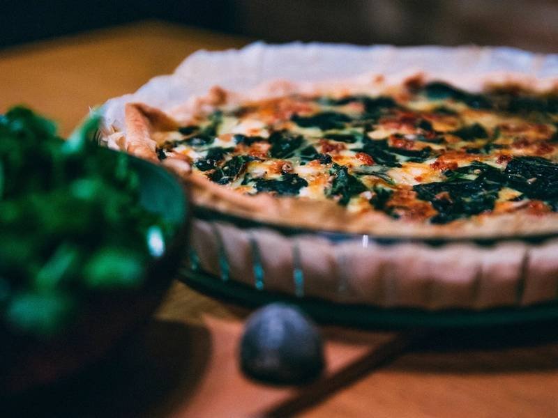Spinach Quiche, a French dinner recipe — spinach and cheese quiche