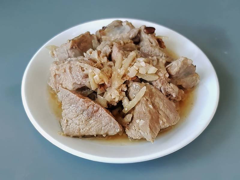 Steamed Ribs with Black Bean — Chinese dinner recipe, served and ready to eat