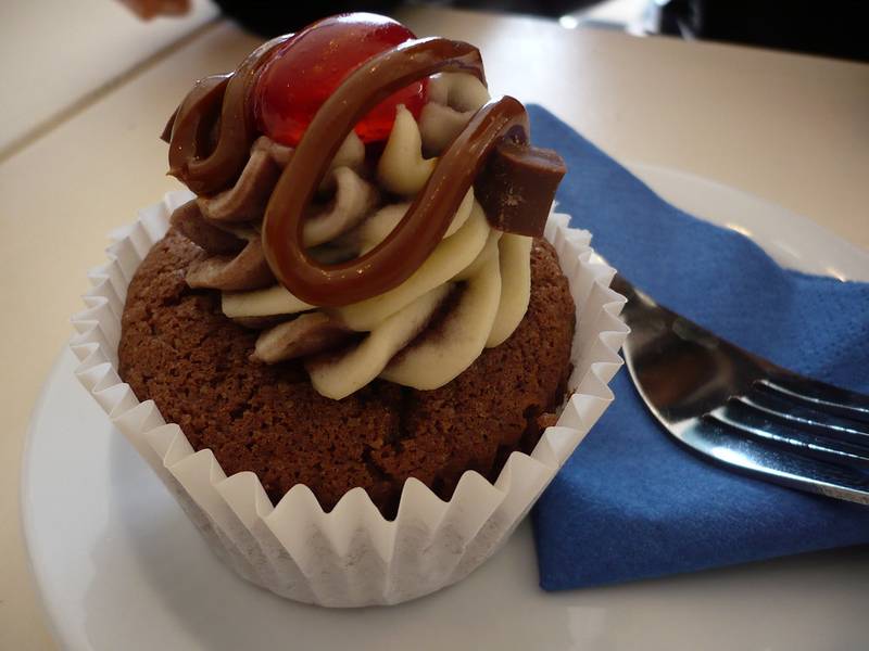 Sticky Toffee Cupcakes