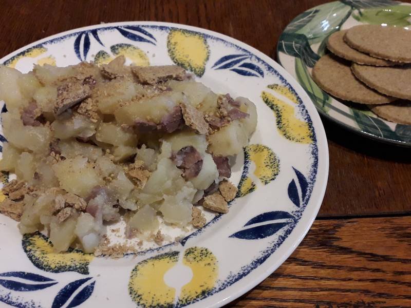 Stovies — Scottish dinner recipe, served and ready to eat