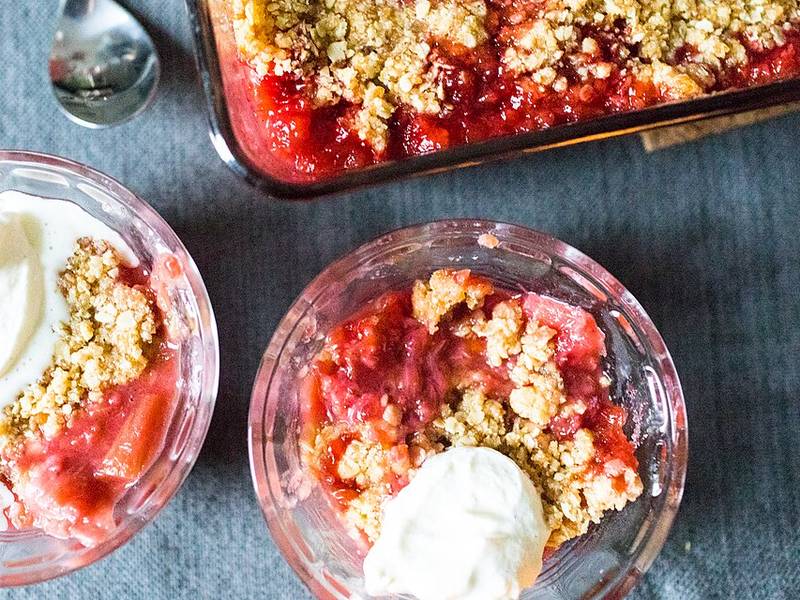 Strawberry Rhubarb Crisp