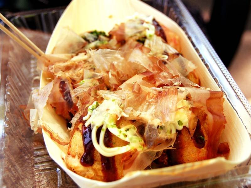 Takoyaki — Japanese appetizers recipe, served and ready to eat