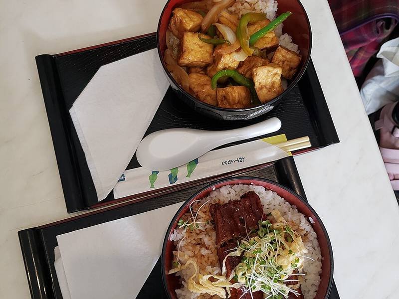 Unagi Don — Japanese dinner recipe, served and ready to eat