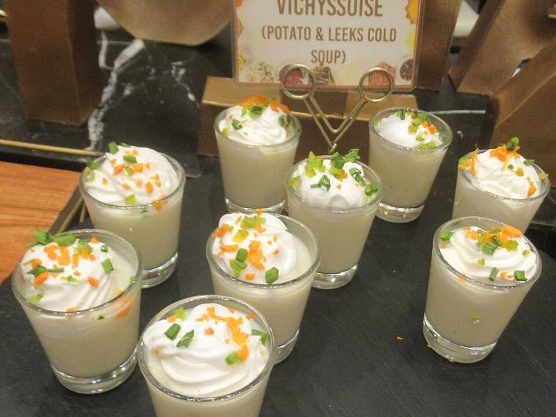 Vichyssoise — French lunch recipe, served and ready to eat
