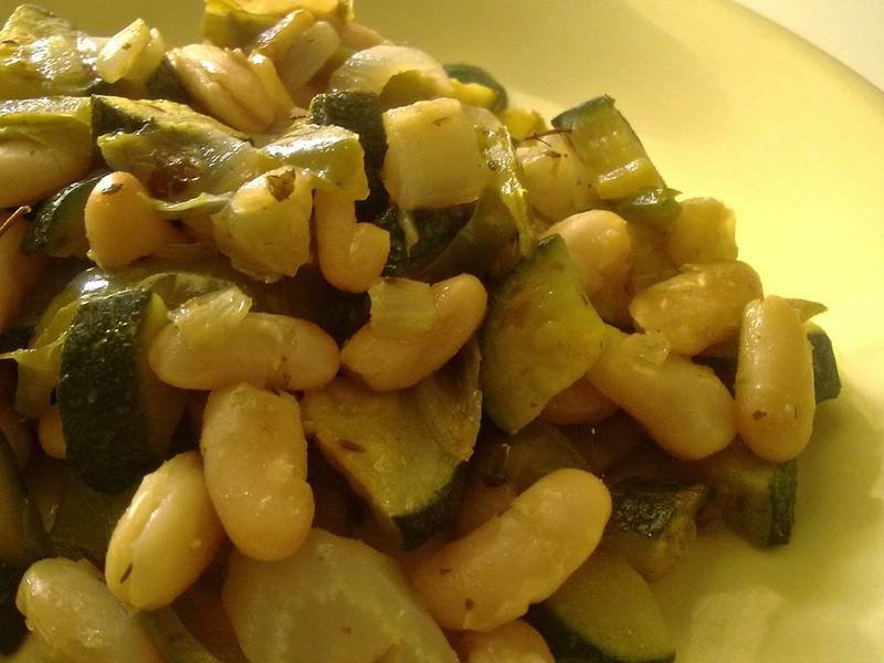 Tuscan White Bean Stew — Italian dinner recipe, served and ready to eat