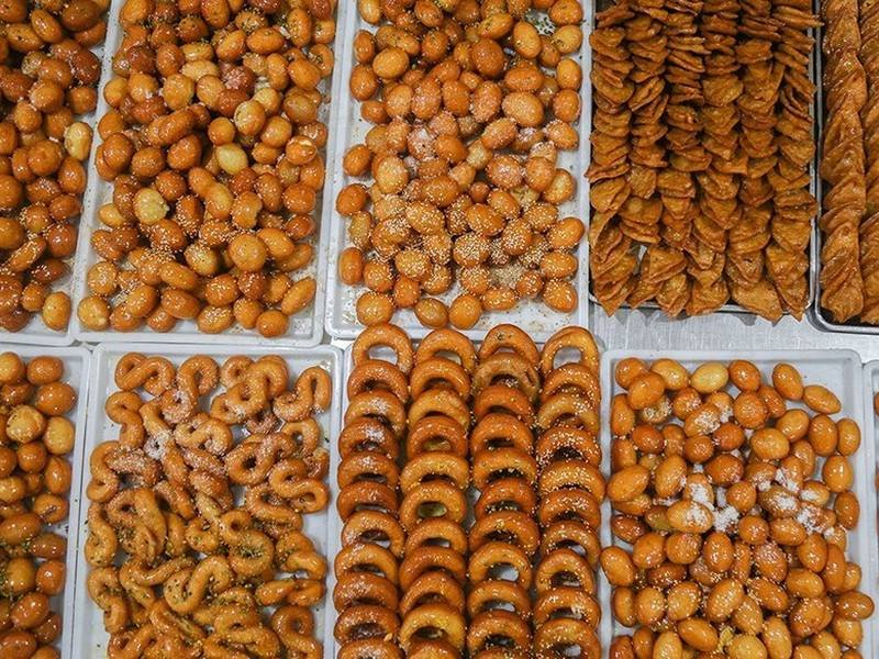Zalabya — Egyptian desserts recipe, served and ready to eat